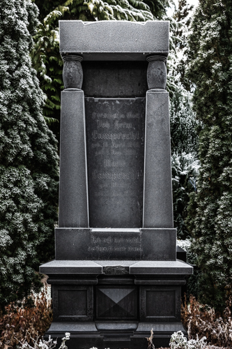 Grabstein des Unternehmers, Wohltäters und Visionärs Hermann Lamprechts auf dem Gnarrenburger Friedhof